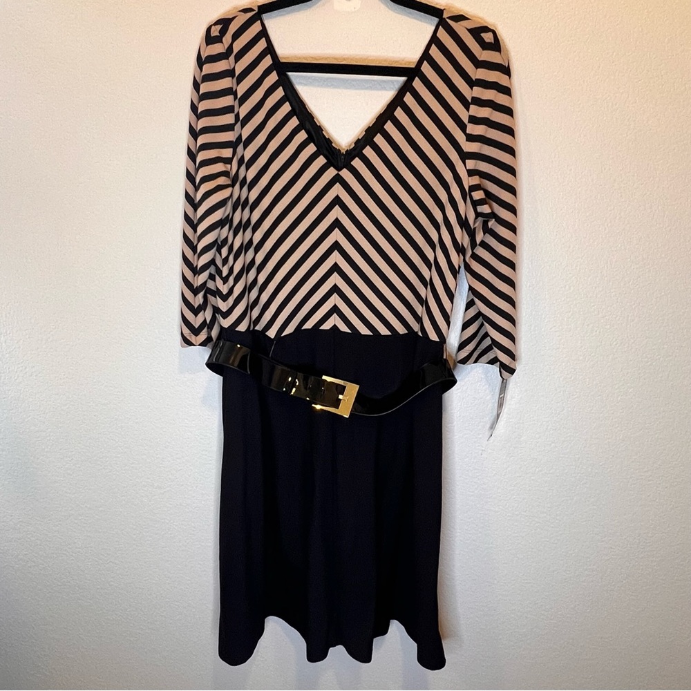 NWT TAHARIxArthur S Levine -Stripped Black and Tan w/Black Bottom Belted Sz 16
